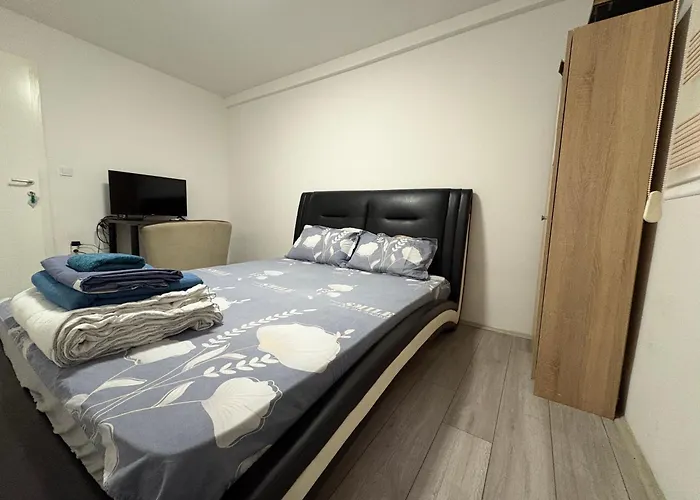 Hostel Dm And Skopje